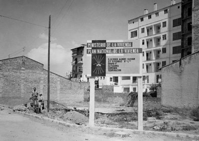 Foto antigua de construcciones Cantó